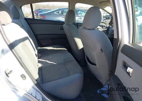 2011 Nissan Sentra 2.0S z USA, uszkodzony, nr VIN 3N1AB6AP5BL712364